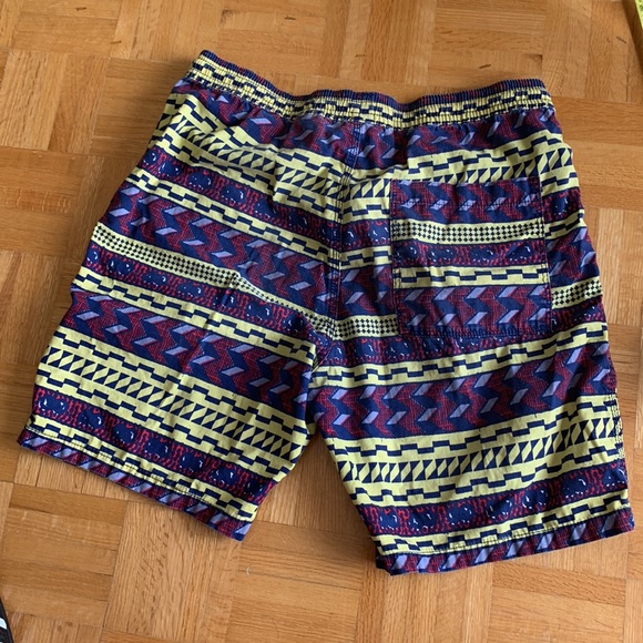 Maroon yellow and blue soft cotton shorts size medium waist 32 - Picture 4 of 4